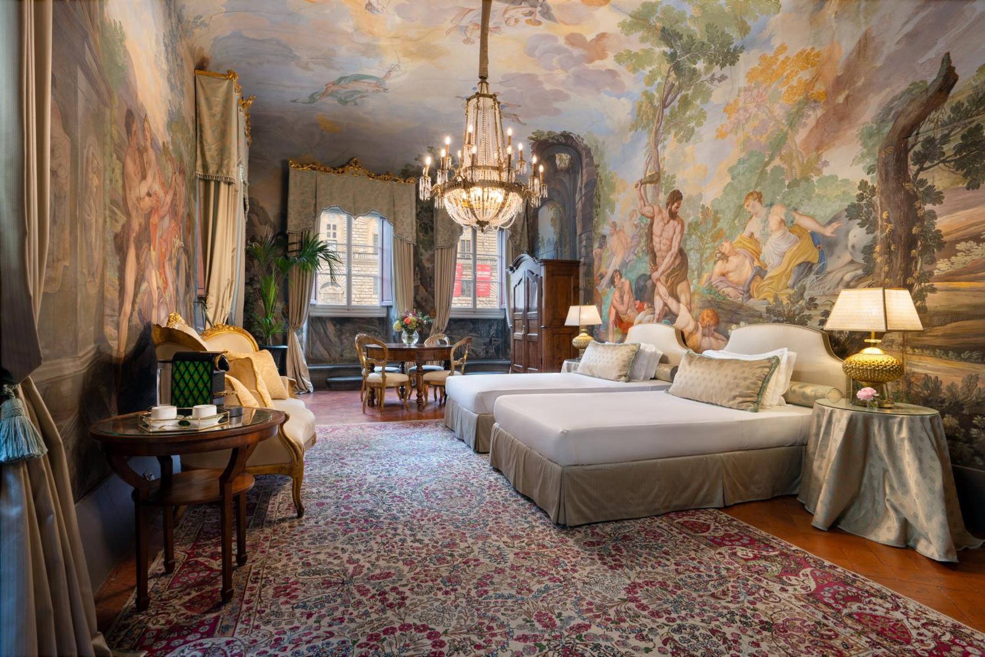 Piazza Pitti Palace - Residenza D'Epoca