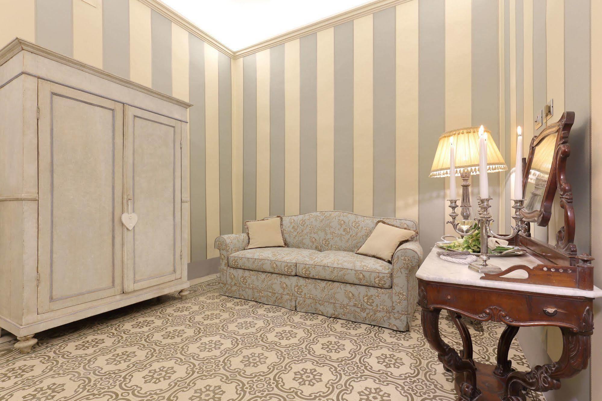 Piazza Pitti Palace - Residenza D'epoca Bed and breakfast